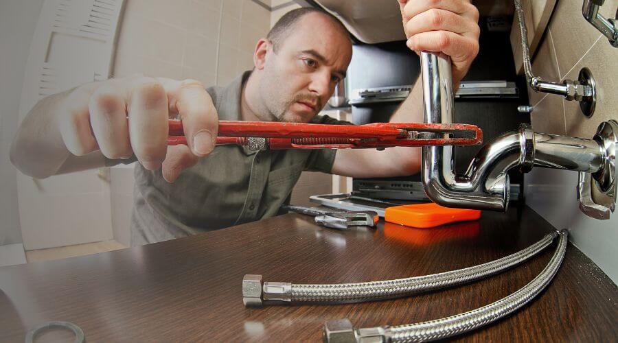 Professional water heater repair in Mobeetie, TX